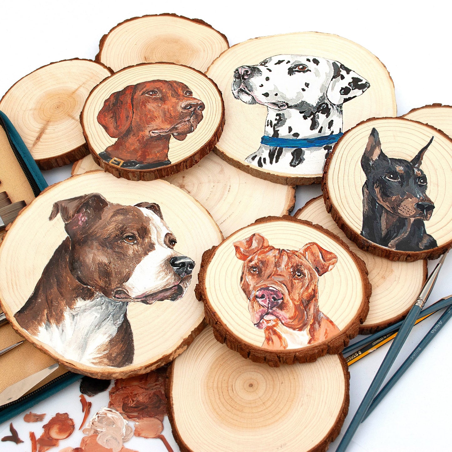 Personalized pet portrait 13-15 cm.